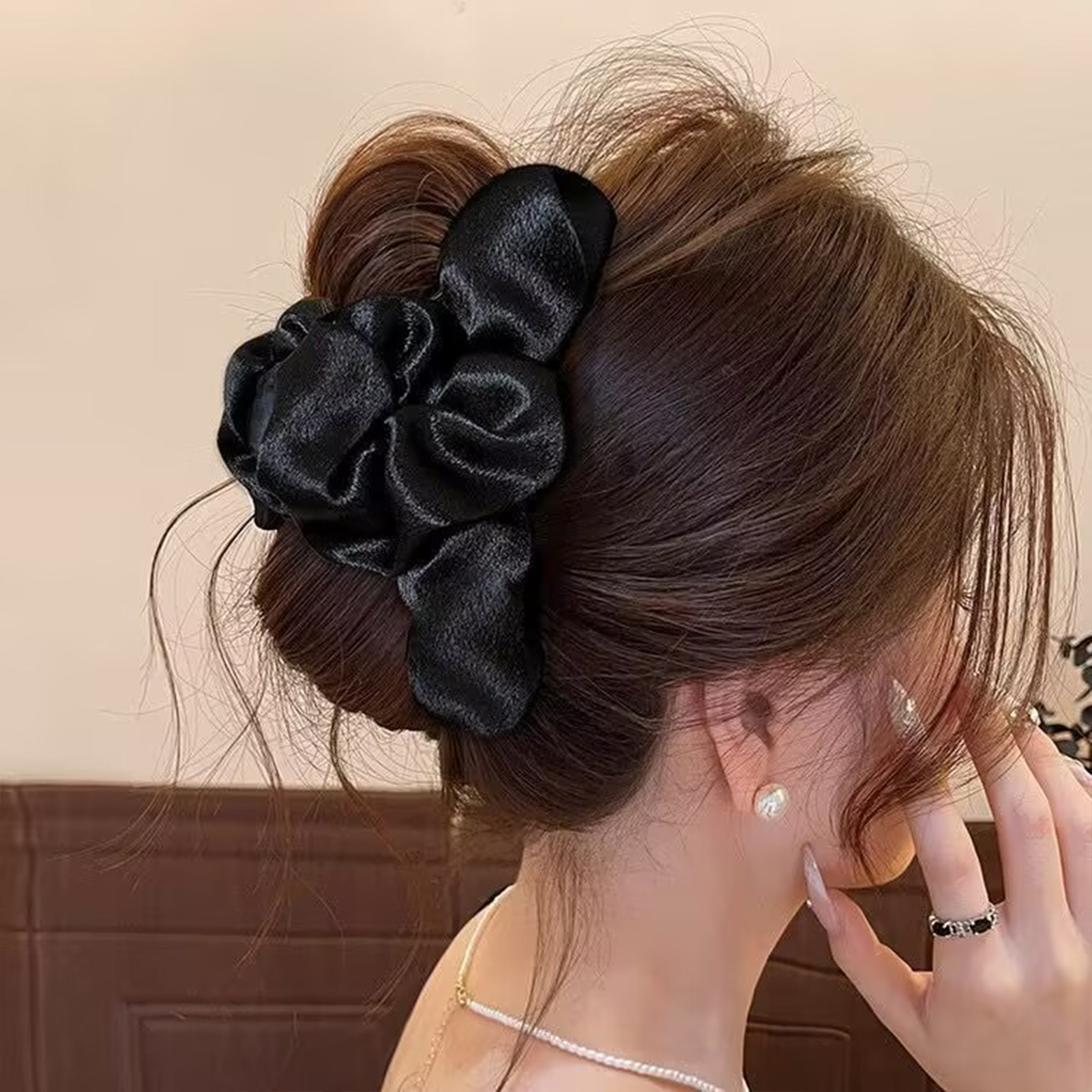 Large Satin Hair Claw Korean S – Korean Daily Lifestyle recenzja i cena