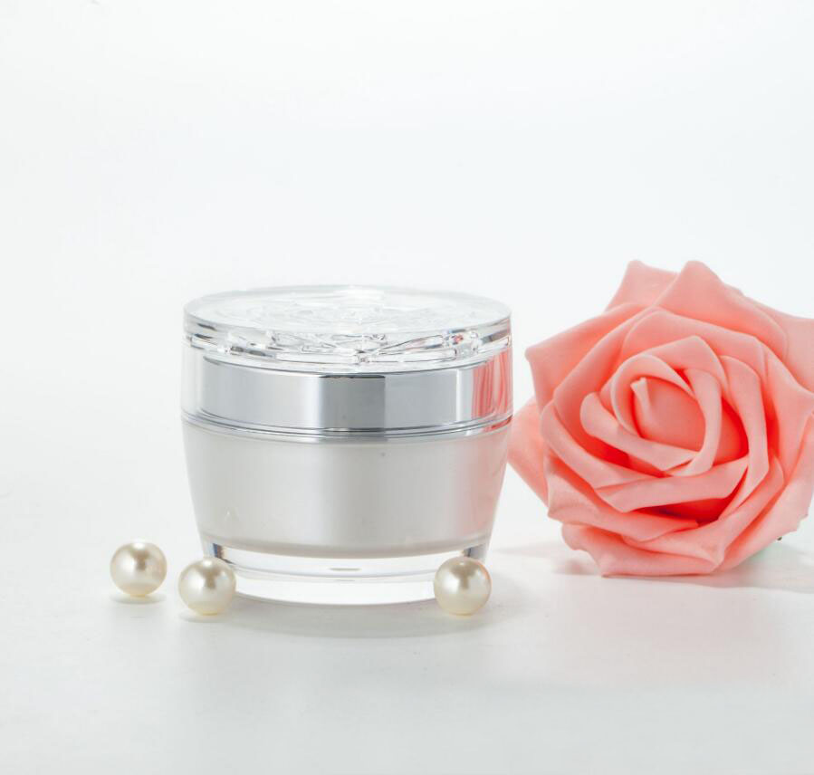 50G Pearl White Acrylic/Plasti – Essence Serum Toner recenzja i cena